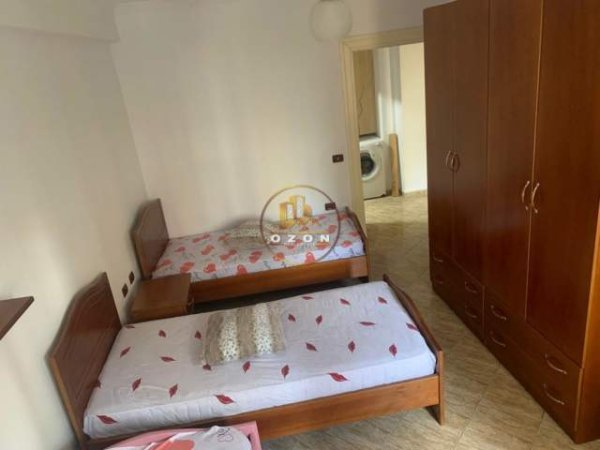 Tirane, jepet me qera apartament 2+1+A+BLK Kati 3, 103 m² 500 Euro (KOMUNA E PARISIT)