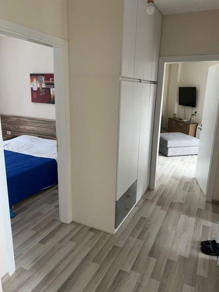 Tirane, jepet me qera apartament 1+1+BLK Kati 3, 64 m² 350 Euro (rruga e Dajtit)