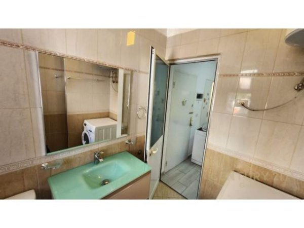 Tirane, shitet apartament 1+1+BLK Kati 3, 50 m² 98.000 Euro (rruga e barrikadave)
