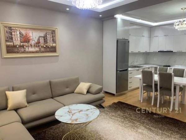 Tirane, jepet me qera apartament 2+1+BLK Kati 1, 86 m² 650 Euro (Kopshti Botanik Zoologjik)