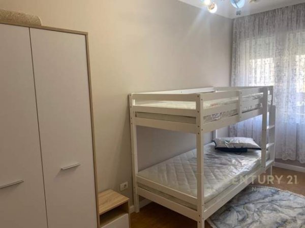 Tirane, jepet me qera apartament 2+1+BLK Kati 1, 86 m² 650 Euro (Kopshti Botanik Zoologjik)