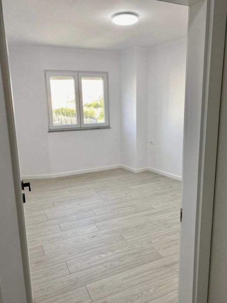 Tirane, shes apartament 2+1 Kati 3, 113 m² 155.000 Euro (Perballe me Xhamine e Selites)