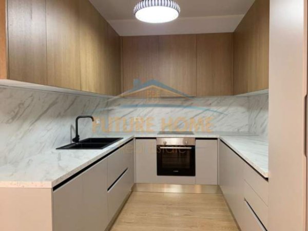 Tirane, jepet me qera apartament 2+1+BLK Kati 2, 130 m² 800 Euro (Rezidenca Kodra E Diellit)