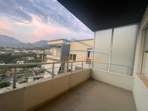 Tirane, shitet apartament 2+1+BLK Kati 6, 121 m² 145.560 Euro (Kinostudio)