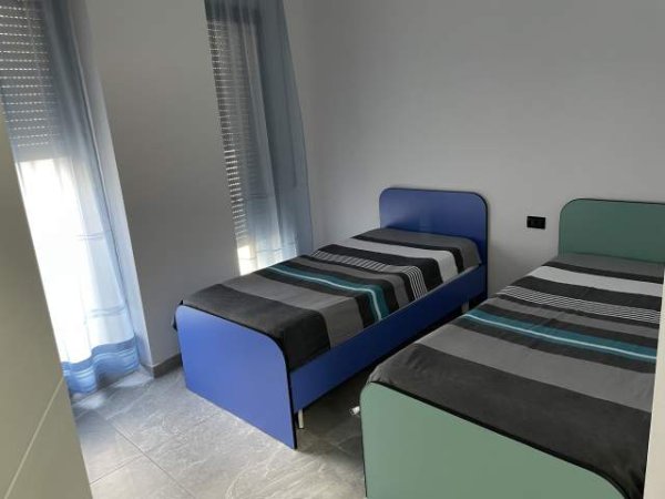 Tirane, jepet me qera apartament 2+1+A Kati 2, 99 m² 480 Euro (Fakulteti mjkesis)