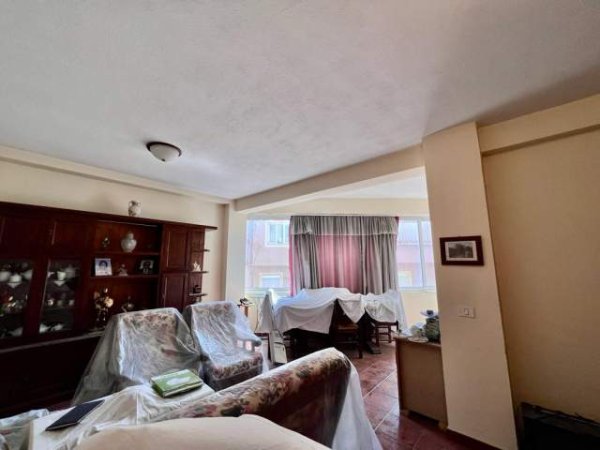 Tirane, shitet apartament 3+1 Kati 2, 138 m² 205.000 Euro (vasil shanto)