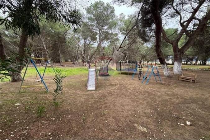 Vlore, shitet bar-resorant Kati 0, 1.400 m² 30.000 € (Rruga e Pishave Vlorë, Vlorë)