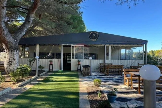 Vlore, shitet bar-resorant Kati 0, 1.400 m² 30.000 € (Rruga e Pishave Vlorë, Vlorë)