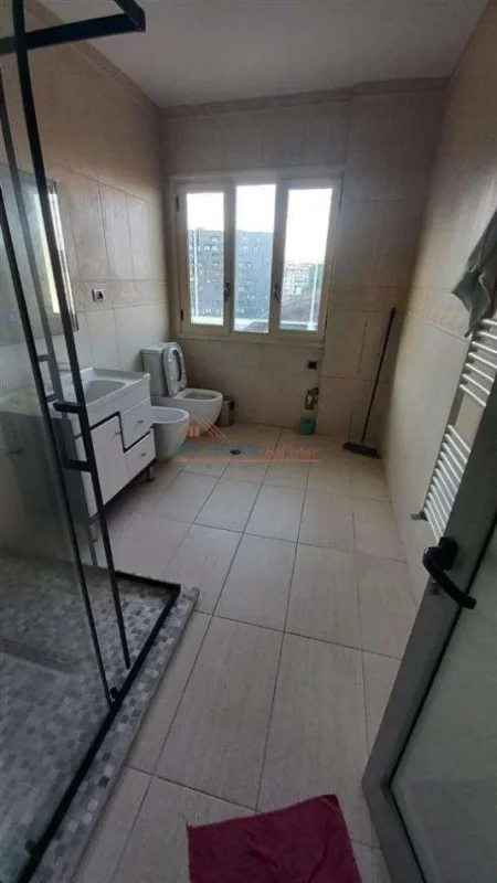 Tirane, shitet apartament 2+1+Ballkon Kati 4, 150 m² 345.000 € 