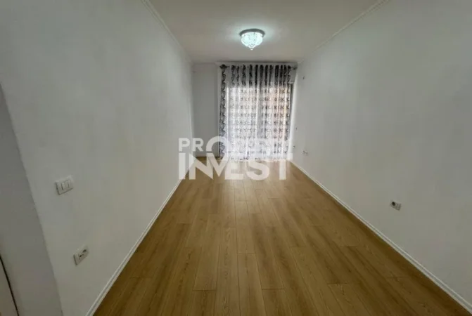 Tirane, shitet apartament 2+1 Kati 4, 75 m² 112.000 € (Rruga e Thesarit)