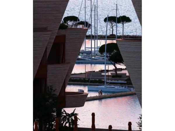 Vlore, shitet apartament 2+1+Aneks+Ballkon Kati 1, 110 m² 342.000 € (ORIKUM)