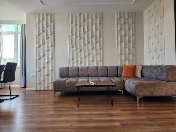 Tirane, shitet apartament 2+1 Kati 7, 110 m² 320.000 € (GJYKATAV)