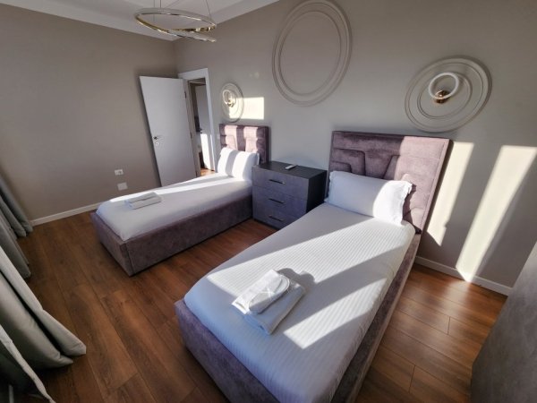 Tirane, shitet apartament 2+1 Kati 7, 110 m² 320.000 € (GJYKATAV)