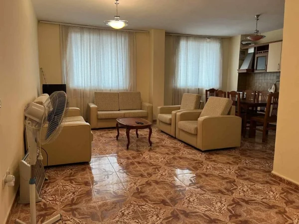 Durres, jepet me qera apartament 2+1+Aneks+Ballkon Kati 5, 99 m² 420 € (Plazh - kompleksi Teuta)