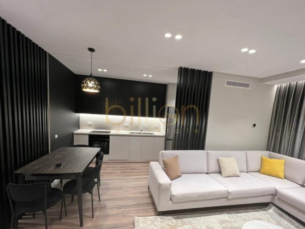 Tirane, jepet me qera apartament 2+1+Ballkon Kati 7, 700 € 