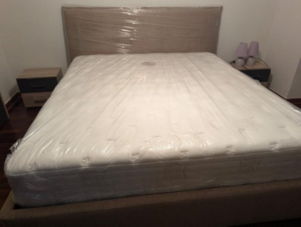 Tirane, jepet me qera apartament 3+1 Kati 5, 170 m² (Liqeni Artificial i Tiranes)