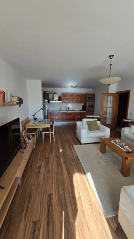 Tirane, shitet apartament 2+1 Kati 8, 128 m² 434.000 € (BLLOKU)