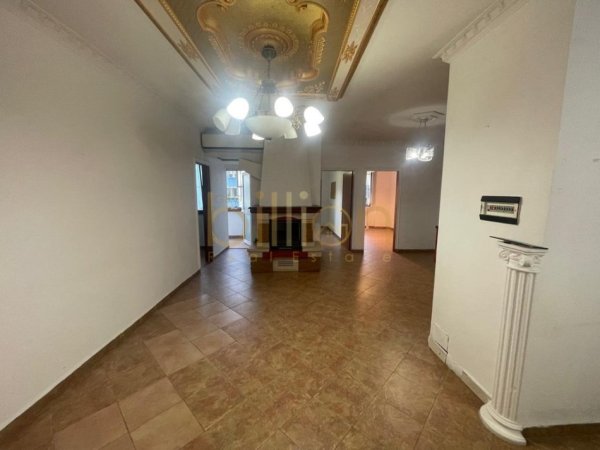 Tirane, jepet me qera apartament 3+1+Ballkon Kati 2, 148 m² 1.250 € 