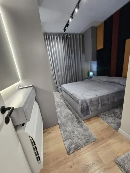 Tirane, jepet me qera apartament 2+1+Ballkon Kati 2, 103 m² 1.100 € (Kodra e Diellit)