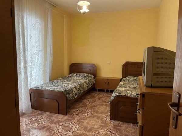 Durres, jepet me qera nga Pronari, pa-komision apartament 2+1+Aneks+Ballkon Kati 5, 99 m² 420 € (Plazh - kompleksi Teuta)