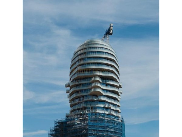 Tirane, shitet apartament 2+1 Kati 7, 176 m² (Tirana Rock ,Qender)