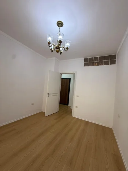 Tirane, shitet apartament 2+1+Ballkon Kati 3, 75 m² 112.000 € (Rruga muhamed deliu)