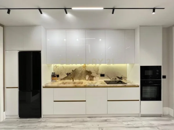 Tirane, jepet me qera apartament 2+1+Aneks+Ballkon Kati 7, 155 m² 2.000 € (Neom129653)