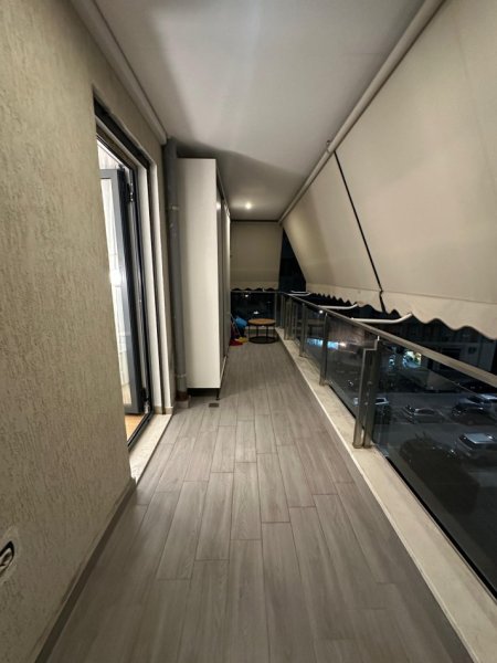 Tirane, jepet me qera apartament 2+1+Ballkon Kati 3, 100 m² 900 € (Rruga Ndre Mjeda)