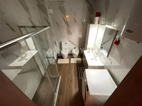 Tirane, jepet me qera apartament 2+1+Aneks+Ballkon Kati 3, 125 m² 850 € (Neom129654)