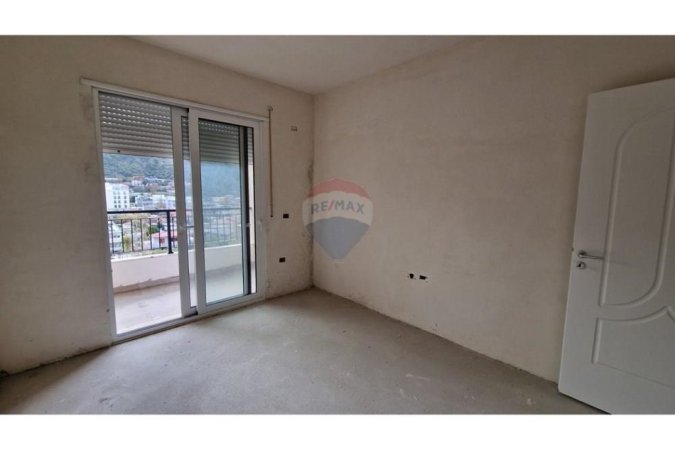 Vlore, shitet apartament 2+1 Kati 8, 101 m² 150.000 € (Rruga Pelivan Leskaj, Vlorë)
