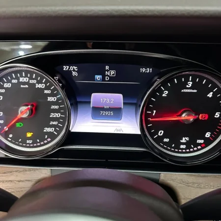 Shitet Mercedes-Benz E-Class 220d 4MATIC – 2020 Nafte, e zeze automatik, Kondicioner 35.000 €