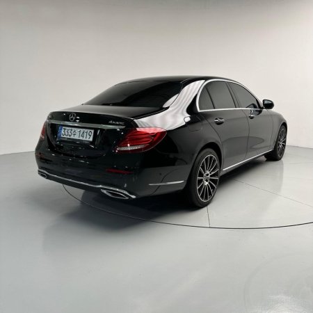 Shitet Mercedes-Benz E-Class 220d 4MATIC – 2020 Nafte, e zeze automatik, Kondicioner 35.000 €