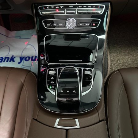 Shitet Mercedes-Benz E-Class 220d 4MATIC – 2020 Nafte, e zeze automatik, Kondicioner 35.000 €