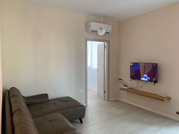 Tirane, jepet me qera apartament 1+1 Kati 4, 65 m² 500 € (Astir Green City Residence.)