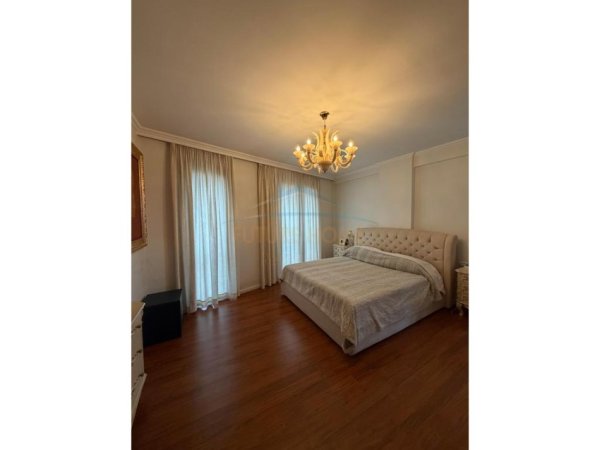 Tirane, shitet apartament 3+1+Aneks+Ballkon Kati 6, 380 m² 850.000 € (rruga e elbasanit)