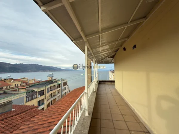 Pogradec, shitet apartament 2+1+Ballkon Kati 8, 86 m² 95.040 € (Pranë liqenit, Pogradec)