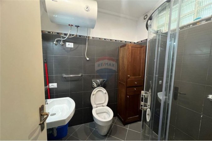 Tirane, jepet me qera apartament 2+1+Ballkon Kati 6, 135 m² 1.100 € (Kopshtit Zoologjik.)