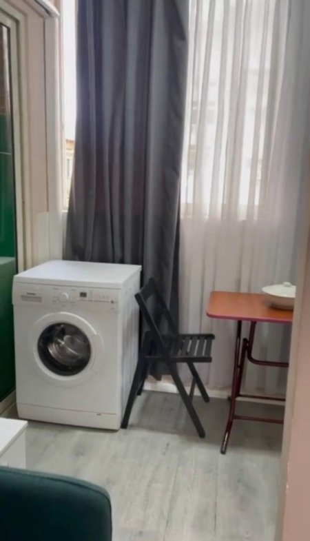 Tirane, jepet me qera apartament homestudio Kati 6, 40 m² 400 €