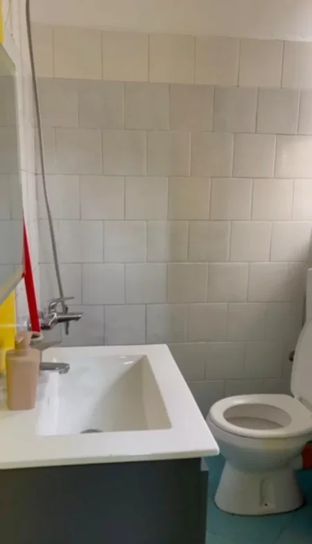 Tirane, jepet me qera apartament homestudio Kati 6, 40 m² 380 €