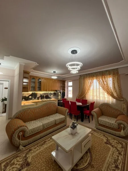 Tirane, jepet me qera apartament 2+1+Aneks+Ballkon Kati 8, 110 m² 650 € (Pallati me shigjeta)