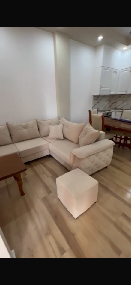 Tirane, jepet me qera apartament 1+1 Kati 1, 70 m² 400 € 