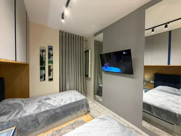 Tirane, jepet me qera apartament 2+1+Aneks+Ballkon Kati 2, 105 m² 1100 €