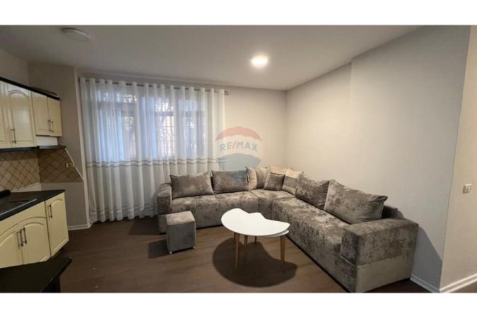 Tirane, jepet me qera apartament 2+1 Kati 1, 72 m² 600 € (Ish Fusha e Aviacionit, Tiranë)  ID: 530261060-1956