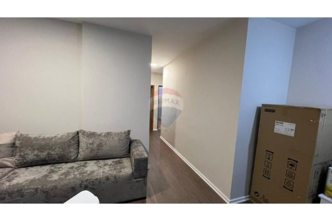 Tirane, jepet me qera apartament 2+1 Kati 1, 72 m² 600 € (Ish Fusha e Aviacionit, Tiranë)  ID: 530261060-1956