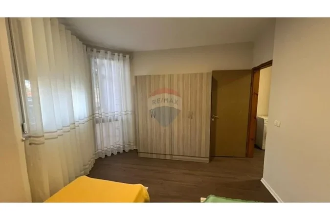 Tirane, jepet me qera apartament 2+1 Kati 1, 72 m² 600 € (Ish Fusha e Aviacionit, Tiranë)  ID: 530261060-1956