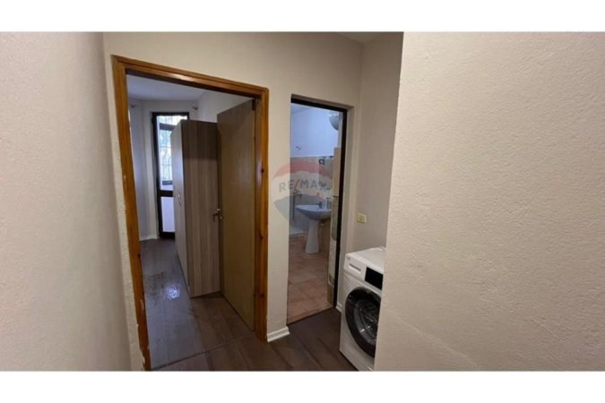 Tirane, jepet me qera apartament 2+1 Kati 1, 72 m² 600 € (Ish Fusha e Aviacionit, Tiranë)  ID: 530261060-1956