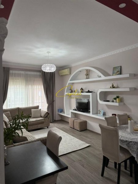 Tirane, jepet me qera apartament 1+1 Kati 5, 65 m² 550 € (DON BOSKO)