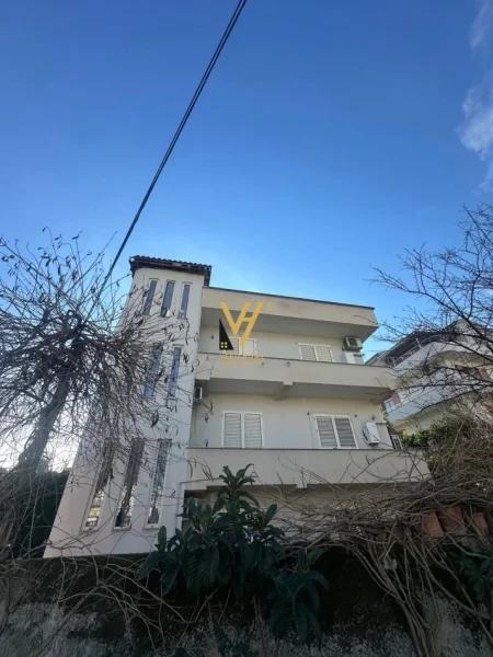Tirane, shitet Vile 3 Katshe Kati 0, 743 m² 1.000.000 € (RRUGA E ELBASANIT)