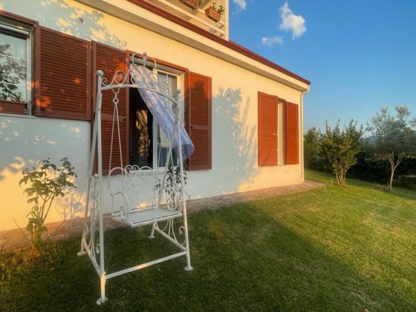 Tirane, shitet apartament 2 Katshe , 140 m² 350.000 € (lunder)