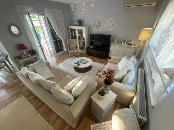 Tirane, shitet apartament 2 Katshe , 140 m² 350.000 € (lunder)